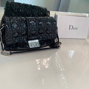 Christian Dior Shoulder patent leather bag. 💯% Authentic